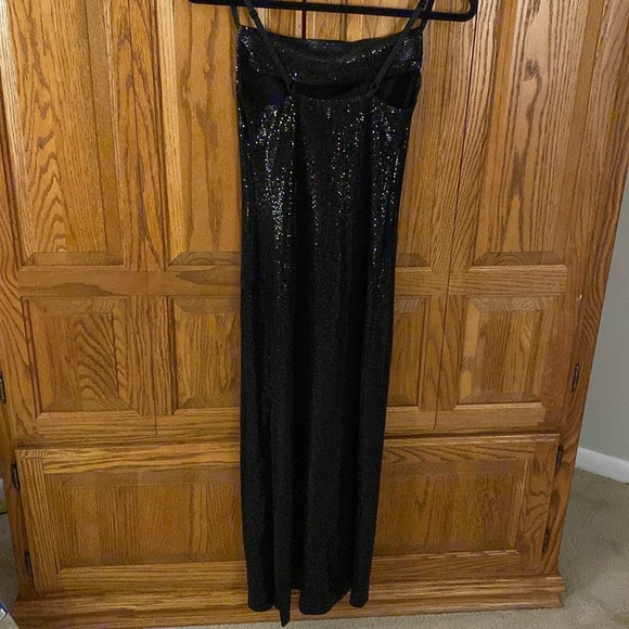 BEBE COWL‎ NECK SHIMMERY MAXI DRESS SIZE XS - Picture 11 of 11